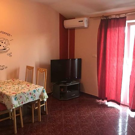 Apartmani Paulina Lopar Ngoại thất bức ảnh